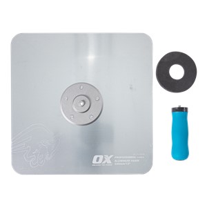 The  OX Plastering Hawk blade is manufactured from high quality tempered aluminium to give you a premium quality product.  The soft grip sponge rubber handle of the OX Plastering Hawk ensures optimum comfort and protection from blisters and callus.  The tempered aluminium blade is machine finished with rounded corners to prevent mortar from sliding over.  The dimensions of the blade is 330mm x 330mm to allow a generous amount of mortar to be held for plastering.