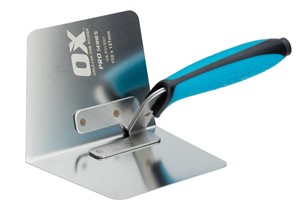 The blade area of the corner trowel is made with high-quality stainless steel to make it corrosion resistant and durable.  The blade is fused with a strong aluminium mounting which strengthens the entire structure of corner trowel, it is your weapon to deal with the plastering of the corners and gives you the perfect 90&#176; flexing of the wall corners with minimal efforts.  A strong and comfortable grip is very important in working with any tool. OX corner trowel is engineered with an ergonomic handle which reduces hand fatigue and gives a nonslip grip.