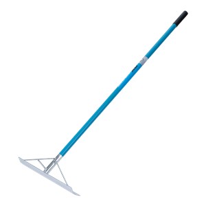 The OX Pro Aluminium Concrete Rake - with Hook is built to withstand harsh conditions.  The rake has been built with a brace to give it additional strength.  The rake has an 8mm diameter hook which is gives the user the ability to lift rebar.  The Pro aluminium concrete rake comes with a 1500mm long handle with a soft grip.