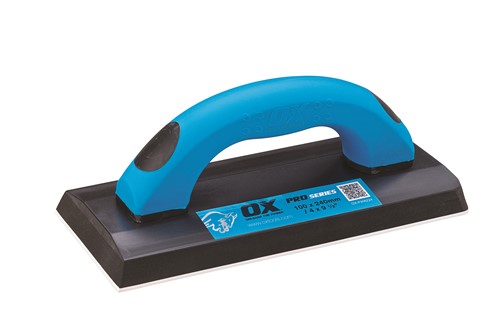  The OX Grout Float comes with a soft-grip cushioned handle that is contoured. This reduces any fatigue or discomfort to your hand while using the tool and is also equipped with a thick gum rubber black pad along with a 3/4th inch foam rubber core which ensures smooth application.  The OX Grout Float has 2 rounded corners for even application in grout joints. The OX Grout Float has 2 square corners which ensures complete grout coverage in corners.  The OX Grout Float comes with a thick plastic backing plate that is attached along with the cushion. This resists the float from bending and provides even pressure across the surface.