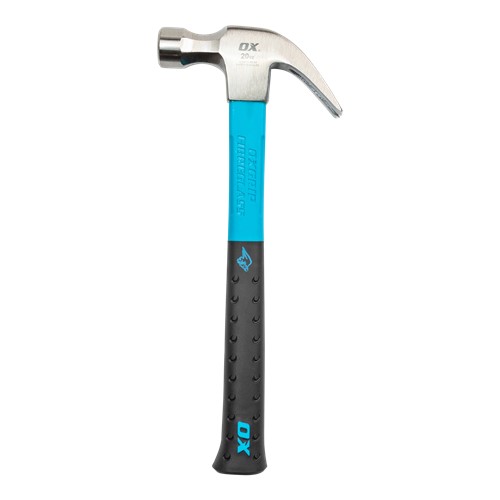 The OX Claw Hammer comes with a fibreglass handle which gives protection against overstrike and provides an injection molded grip for added comfort.  The OX Straight Claw Hammer has a heat treated carbon steel construction for enhanced durability and reliability.  The OX Straight Claw Hammer has a non-slip grip for increased comfort and shock reduction.  The OX Straight Claw Hammer&#39;s robust construction ensures consistent sharpness and performance.