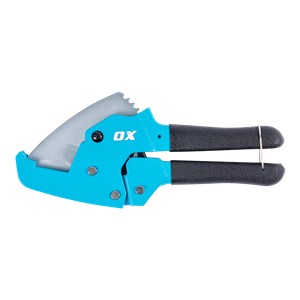 The blade of the OX PVC Pipe Cutter sports a distinctive V shape design, which helps te tool to easily cut through pipes smoothly.  The OX PVC Pipe Cutter is made using heavy duty stainless steel for enhanced durability and reliability.  The blade of the OX PVC Pipe Cutter can be used to cut through any upvc/pvc pipe effortlessly without warping or shattering.  Though the OX PVC Cutter is made of stainless steel, it is extremely flexible and can easily cut 16 -42 mm pipes.  The OX PVC Pipe Cutter is the fastest most effective pipe cutter you will find, however tuff the pipe, this will cut through it rapidly and cleanly.