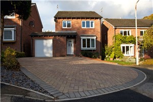 Marshalls 50mm Block paving combines affordability with exceptional durability making it perfect for driveways as well as patios and paths. Bracken Paving  is a stylish block paving which adds visual interest to any driveway. It’s as easy on the eye as it is on the pocket,