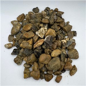 Maxi bag 20mm shingle is used as a decorative aggregate and can also be used for a shingled driveway. The size of the shingle is between 10-20mm. Comes in a 40kg polybag.
PLEASE NOTE a pallet charge will be included  when ordering maxi or mini bags, however this is fully refundable once the pallet is returned back to depot along with the a copy of the receipt.