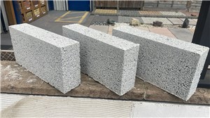 Our Ultra Lightweight concrete blocks are manufactured using an expanded clay which is produced in a rotary kiln at high temperature. This unique mix of clay and other lightweight aggregates gives the block excellent thermal resistance values making them ideal for internal partition walls. This block is great for render/plaster and ideal for accepting fixings.