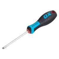 The OX Pro Slotted Flared Screwdriver 75 x 4mm is a tough and precise hand tool for everyday trade use. Made with a hardened chrome vanadium steel blade, it offers maximum strength and durability. The flared tip provides a secure fit in slotted screws, reducing cam-out and improving torque transfer. The ergonomic soft-grip handle ensures comfort, grip, and control, even during long jobs. Perfect for carpenters, electricians, and general site applications.